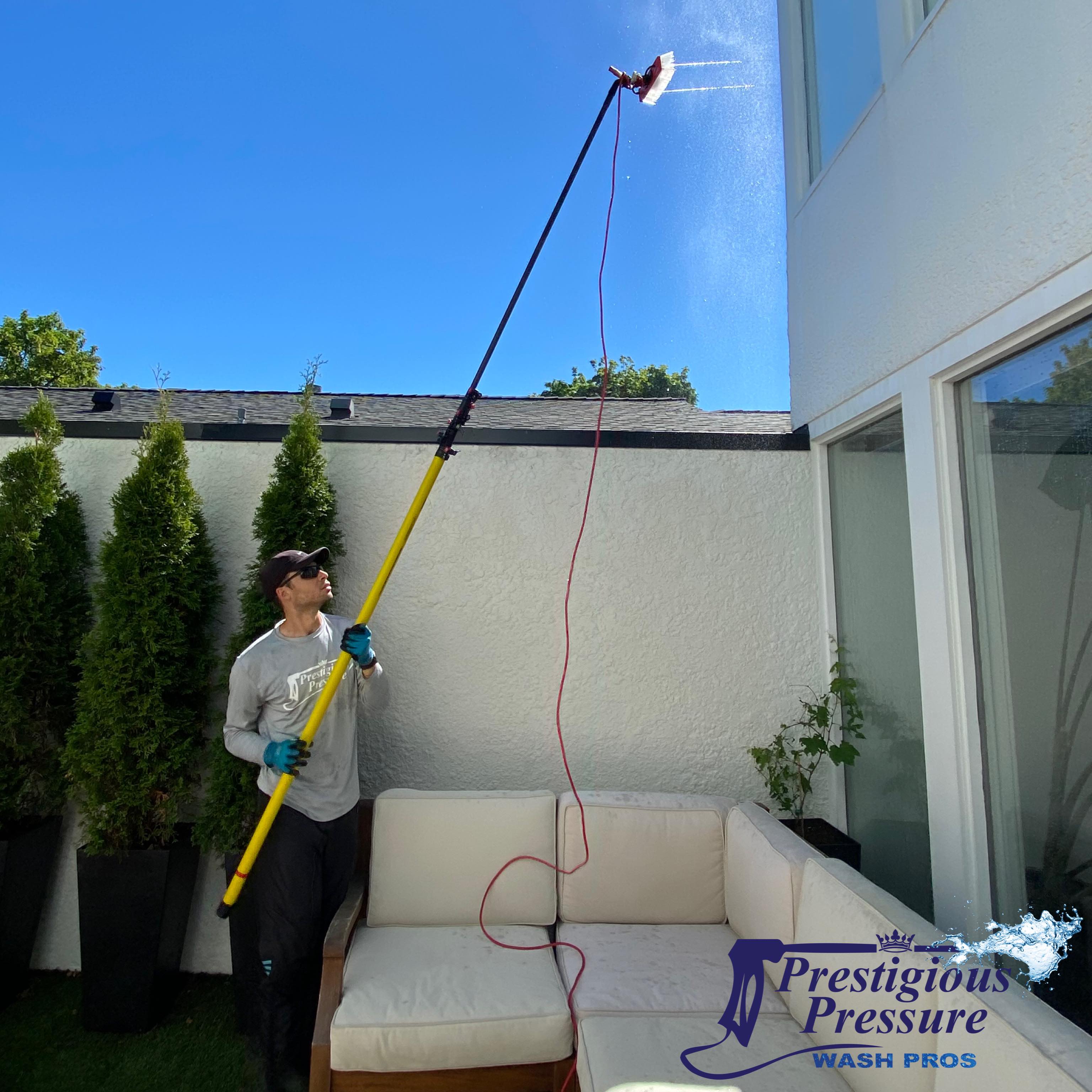 employee window cleaning